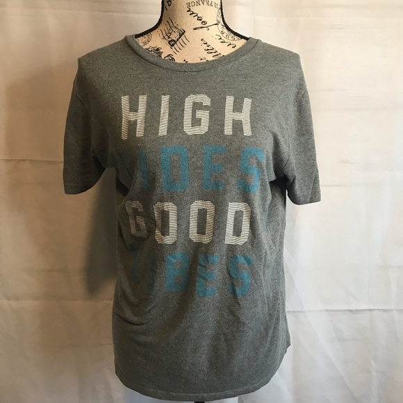 Old navy t shirt - Picture 1 of 4
